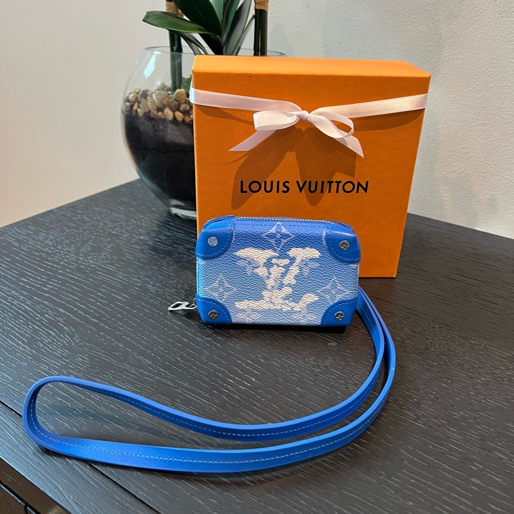Rare!   Louis Vuitton Clouds Trunk Lanyard.